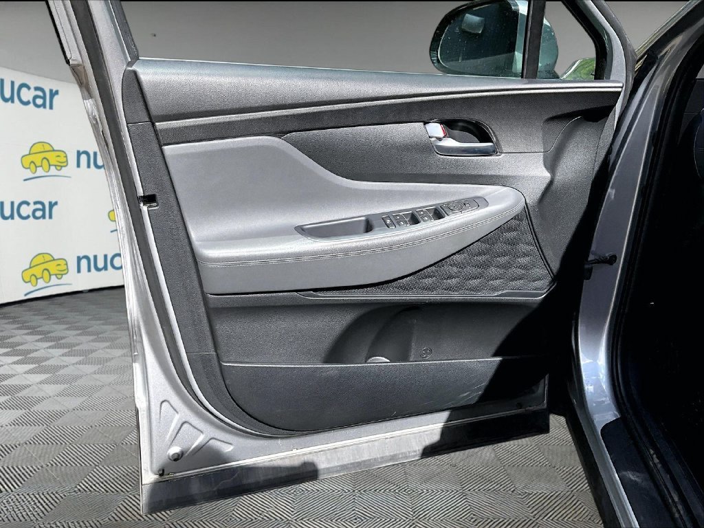 Used 2023 Silver Hyundai SEL image 9