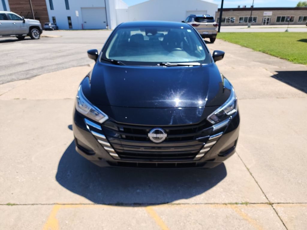 Used 2023  Nissan SV image 3