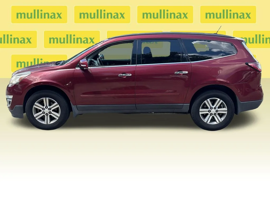 Used 2015 Red Chevrolet 2LT image 10