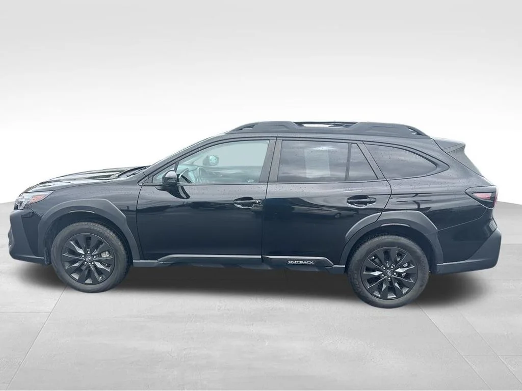 Used 2024 Crystal Black Silica Subaru Onyx Edition image 5