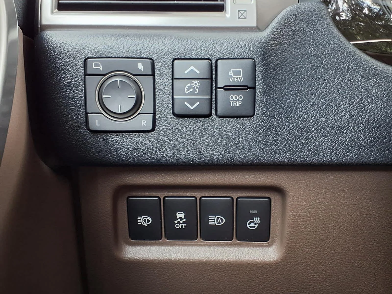 Used 2023  Lexus GX 460 Luxury image 24