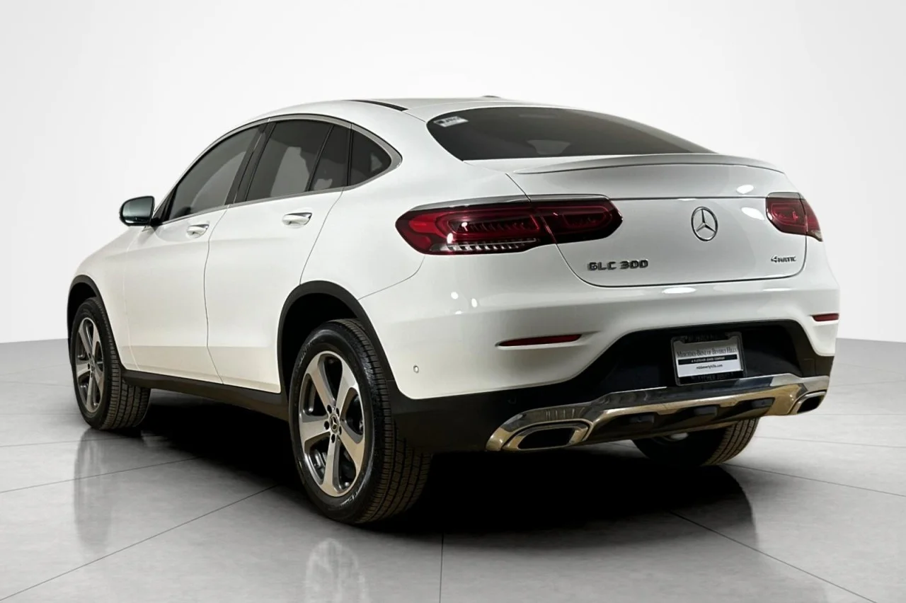 Used 2023 Polar White Mercedes-Benz GLC 300 image 3