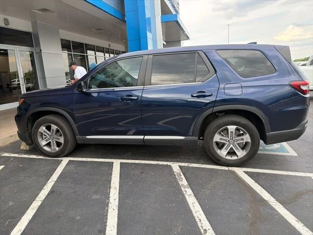 2025 Honda Pilot EX-L AWD's photo