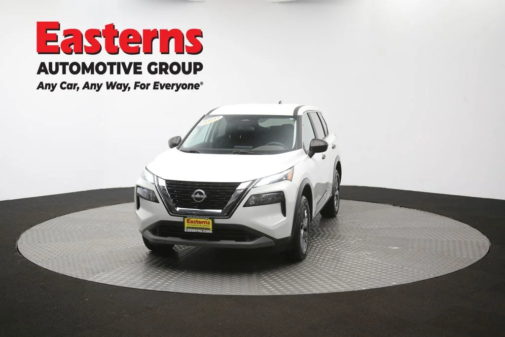 Used 2023 White Nissan S image 55