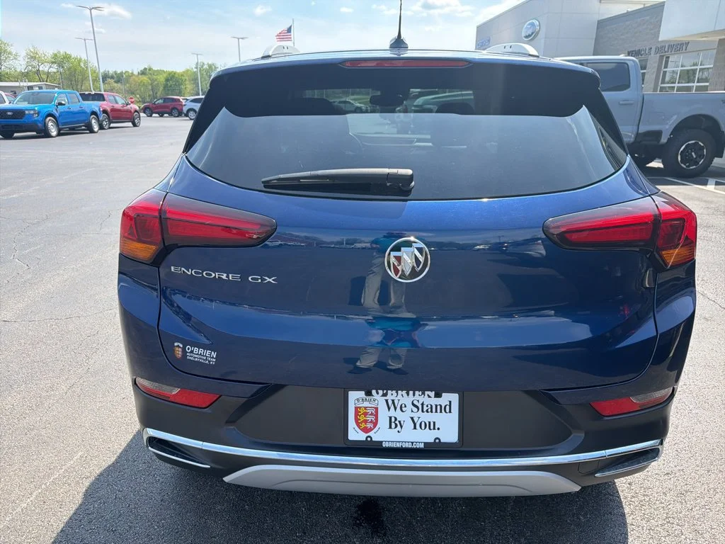 Used 2023 Sapphire Buick Essence image 4