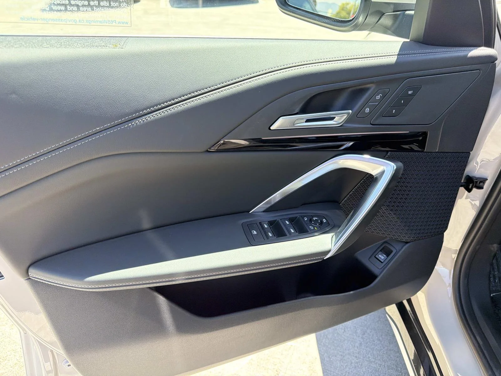 New 2026 Dune Grey Metallic BMW xDrive28i image 11