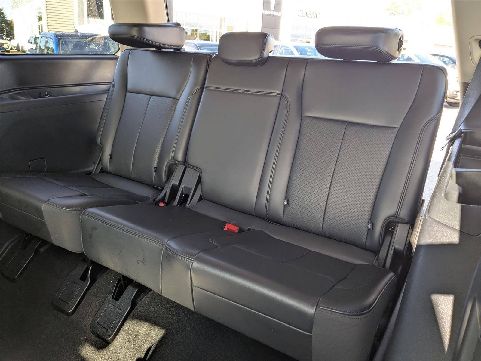 Used 2024 Agate Black Metallic Ford XLT image 29