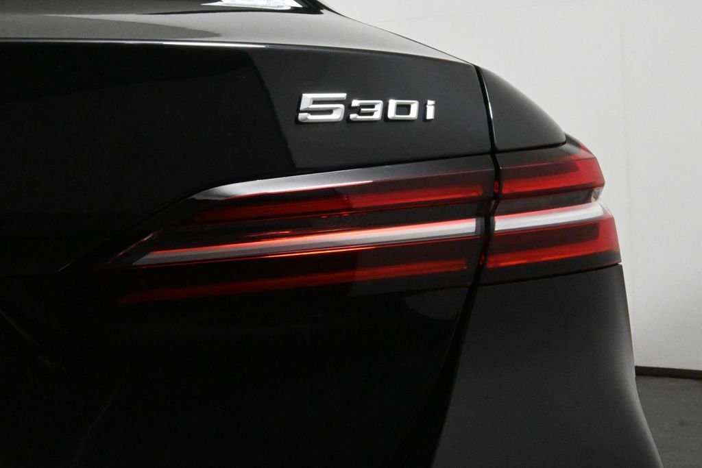 2026 BMW 5 Series 530i - Photo 13