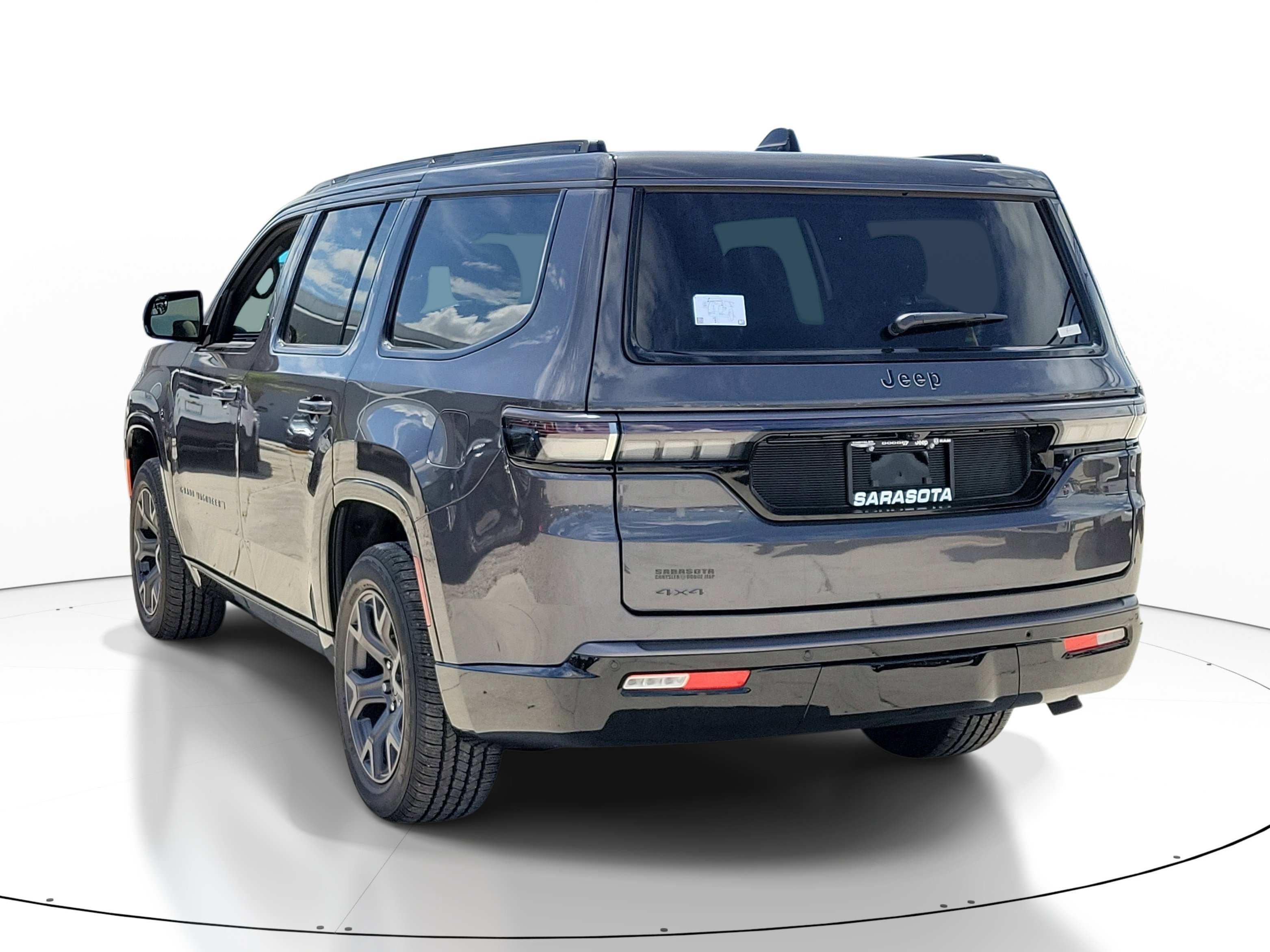 New 2026 Baltic-Gray Metallic Clear-Coat Exterior Paint Jeep Limited Altitude image 4