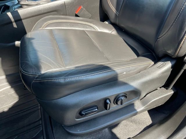Used 2020 MOSAIC BLACK METALLIC Chevrolet LT Leather image 19
