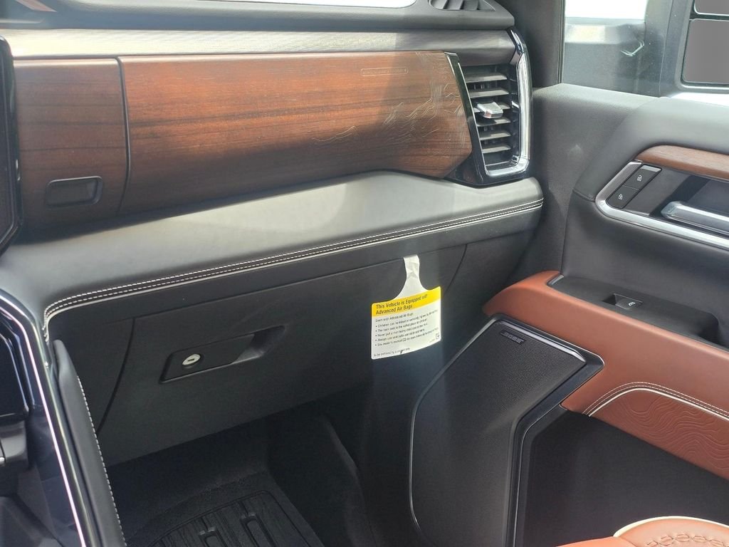 Used 2025 Silver GMC Denali Ultimate image 20