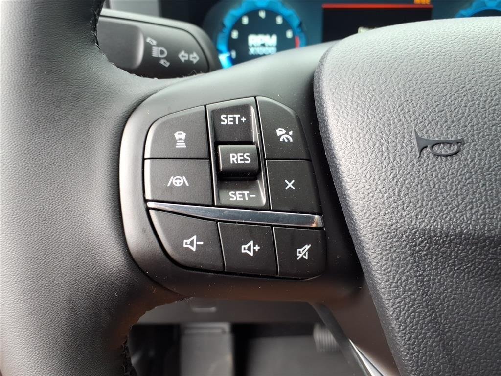 New 2025 Carbonized Gray Metallic Ford Outer Banks® image 15
