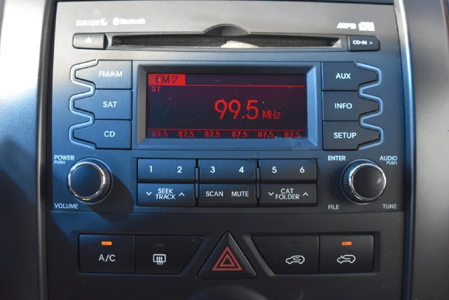 Used 2013 Red Kia LX image 26