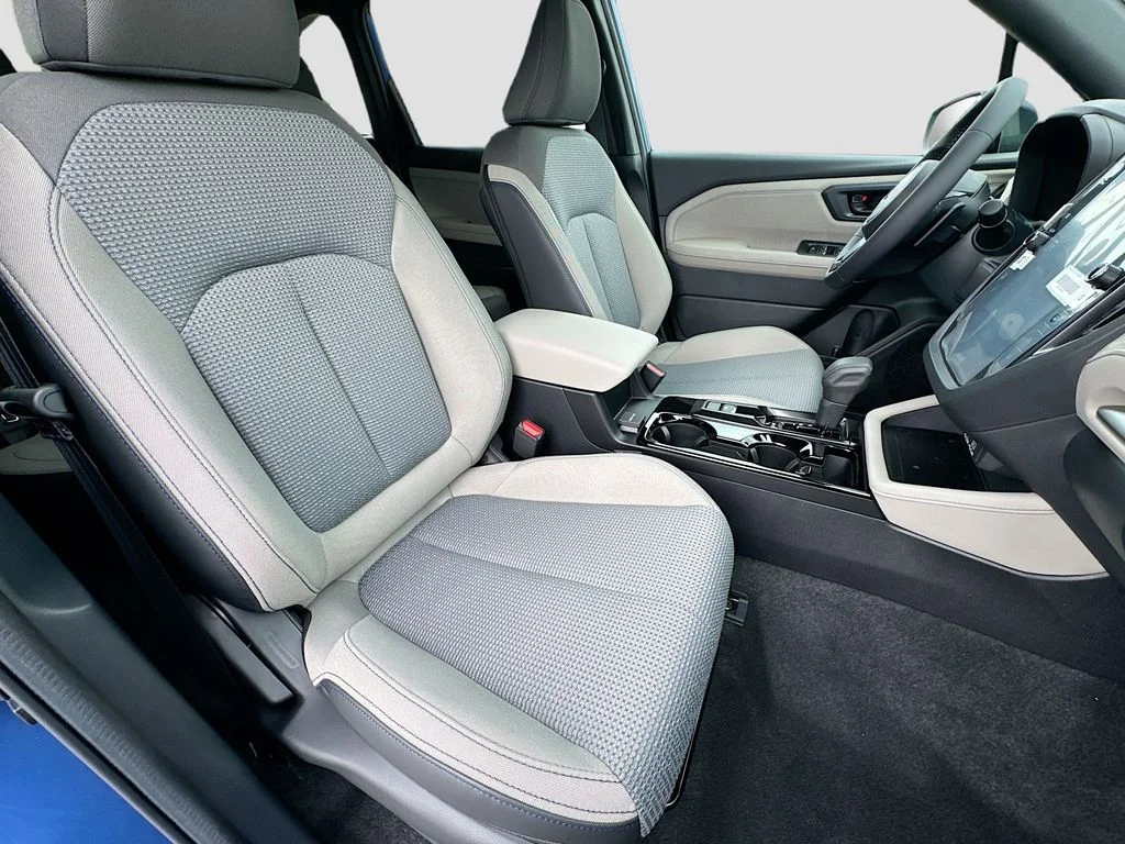 New 2026 DAYBREAK BLUE PEARL Subaru Premium Hybrid image 37