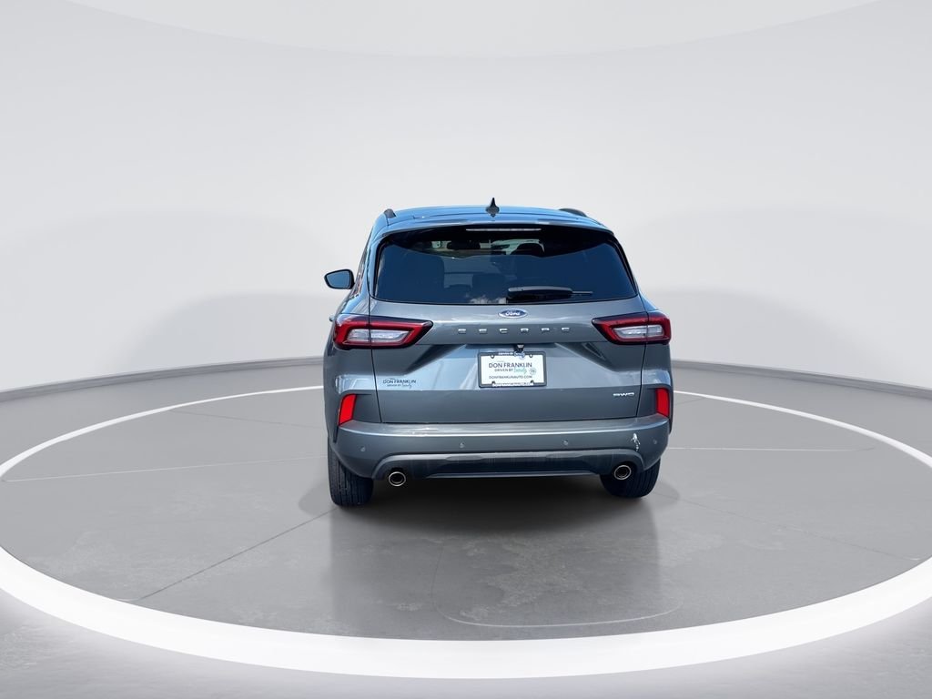 Used 2023 Gray Ford ST-Line image 7