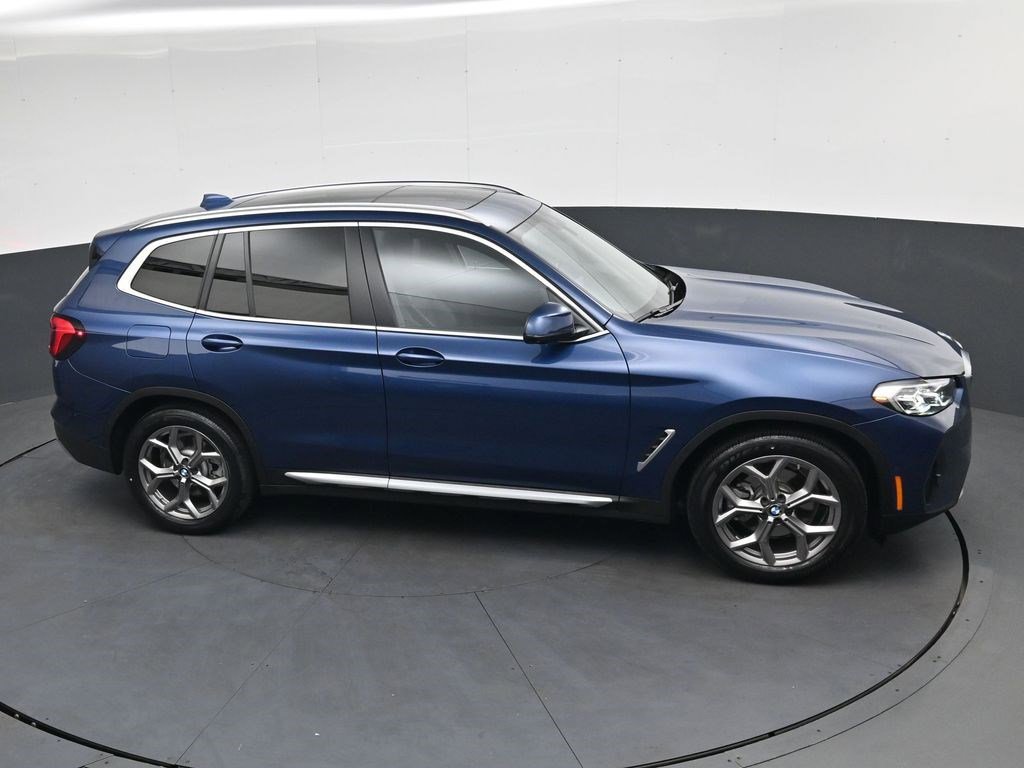Used 2023 Phytonic Blue Metallic BMW sDrive30i image 20