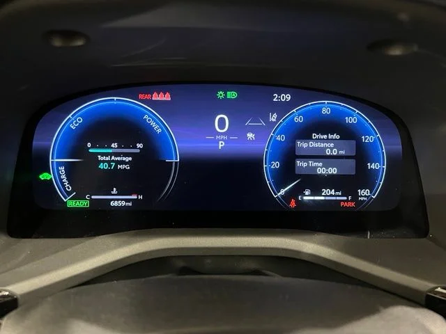 Certified Used 2025 Beige Toyota XLE image 13