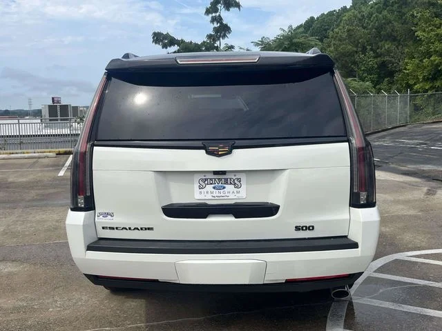 Used 2017 Gray Cadillac Luxury image 5