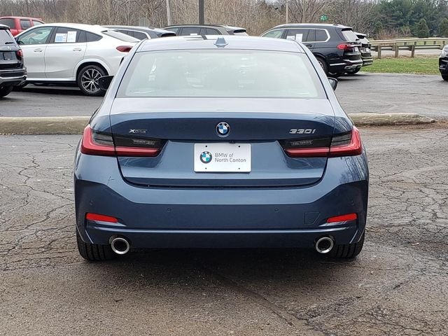 New 2026 Arctic Race Blue metallic BMW 330i xDrive image 4