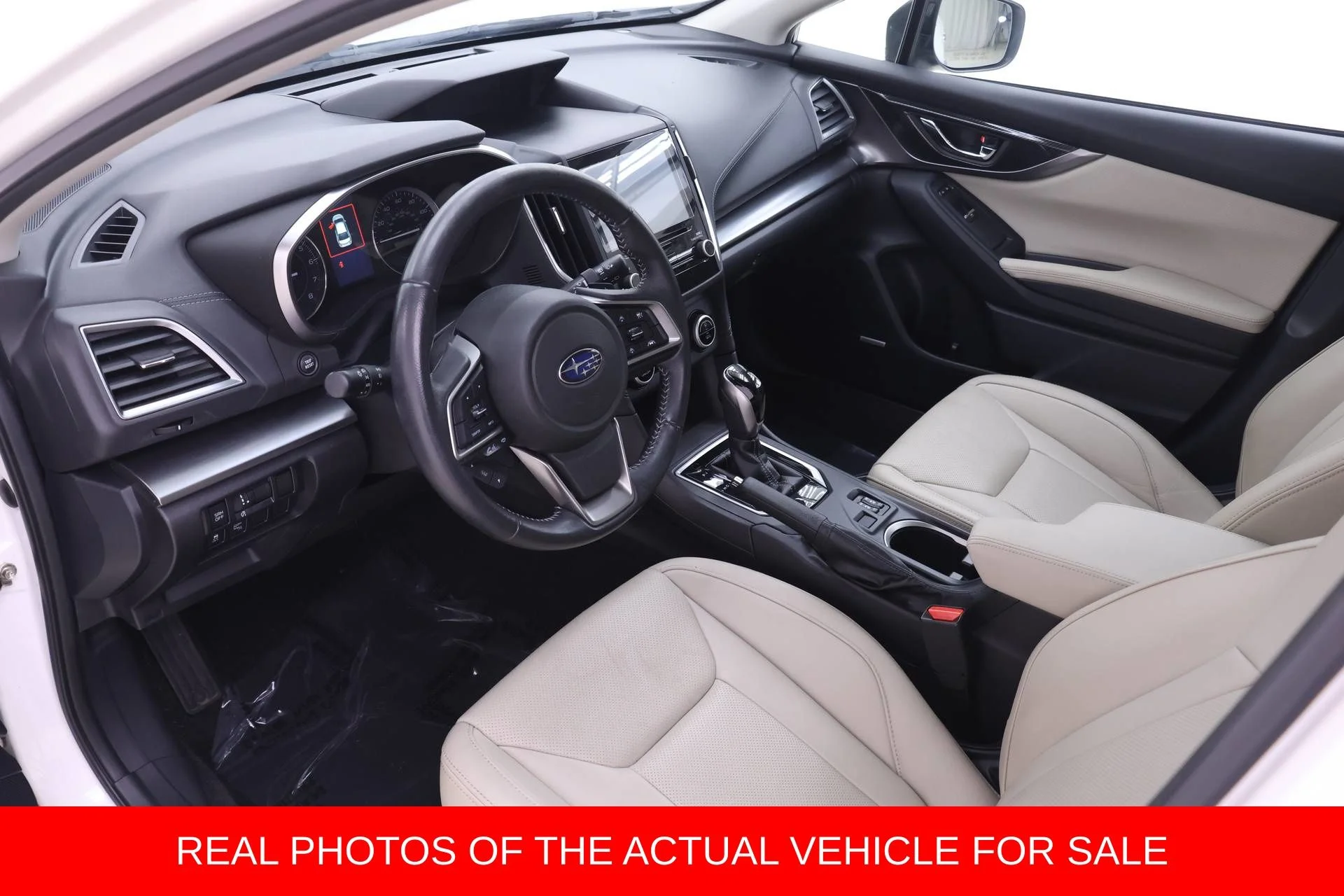 Used 2018 White Subaru 2.0i Limited image 3