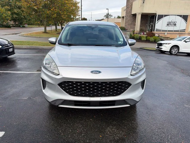 Used 2020 Silver Ford SE image 2