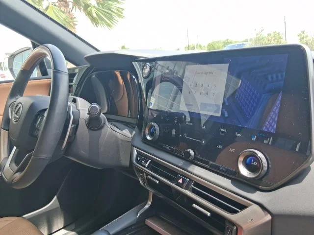 Used 2024 White Lexus 350 Premium Plus image 11