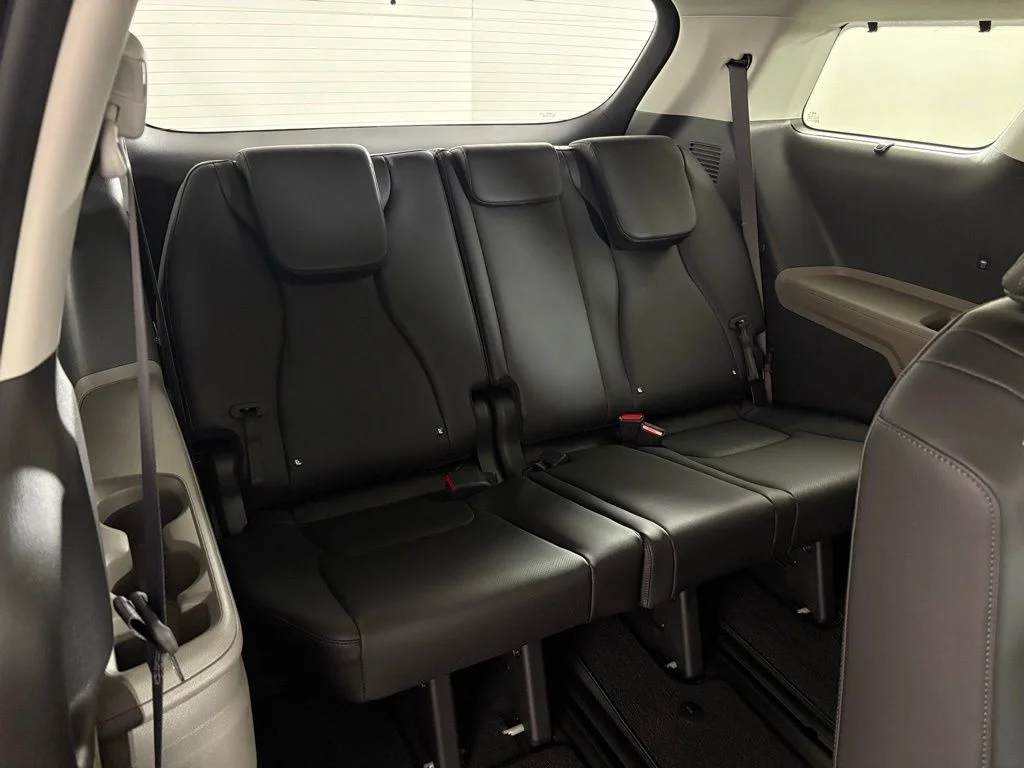 New 2026 Ceramic Silver Kia EX image 43