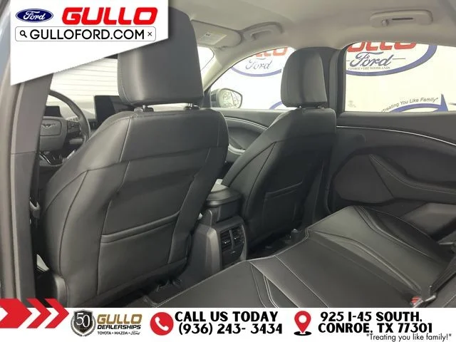Used 2024 Vapor Blue Ford Premium image 15