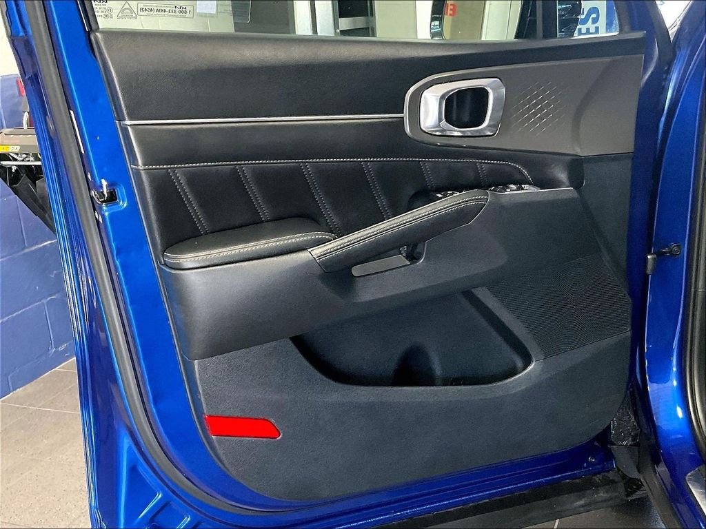 Used 2023 Blue Kia SX image 9