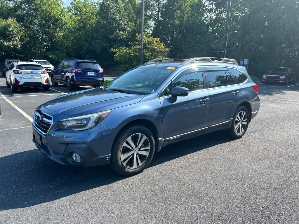 Used 2018 Blue Subaru 2.5i image 8