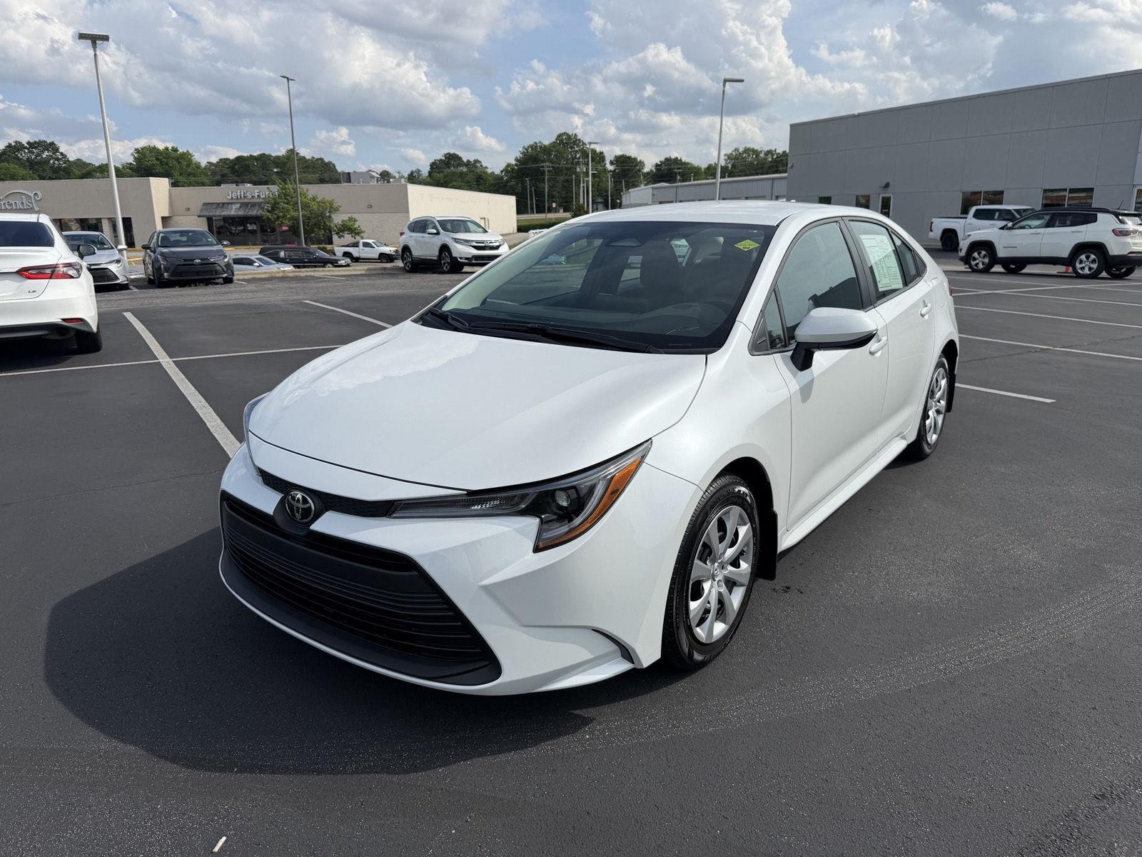 Used 2026 Wind Chill Pearl Toyota LE image 3