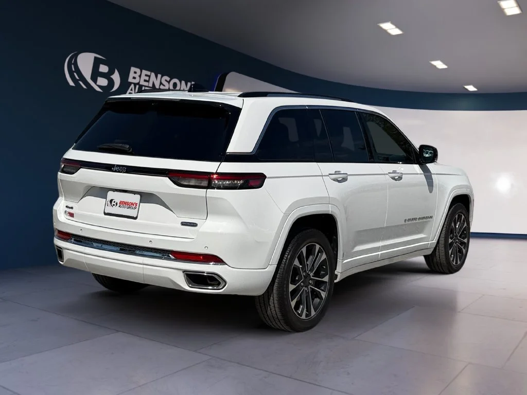 Used 2023 White Jeep Overland image 5