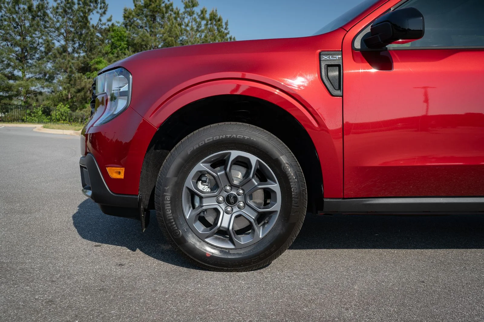 New 2026 Ruby Red Metallic Tinted Clearcoat Ford XLT image 4