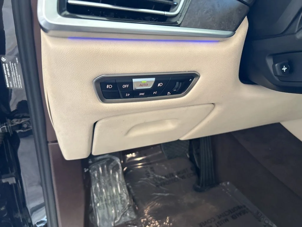Used 2019 Black BMW xDrive40i image 58