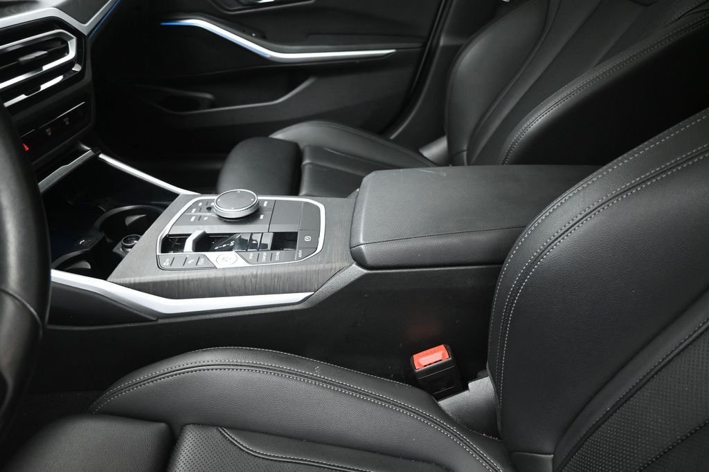 Used 2023 White BMW 330i image 21