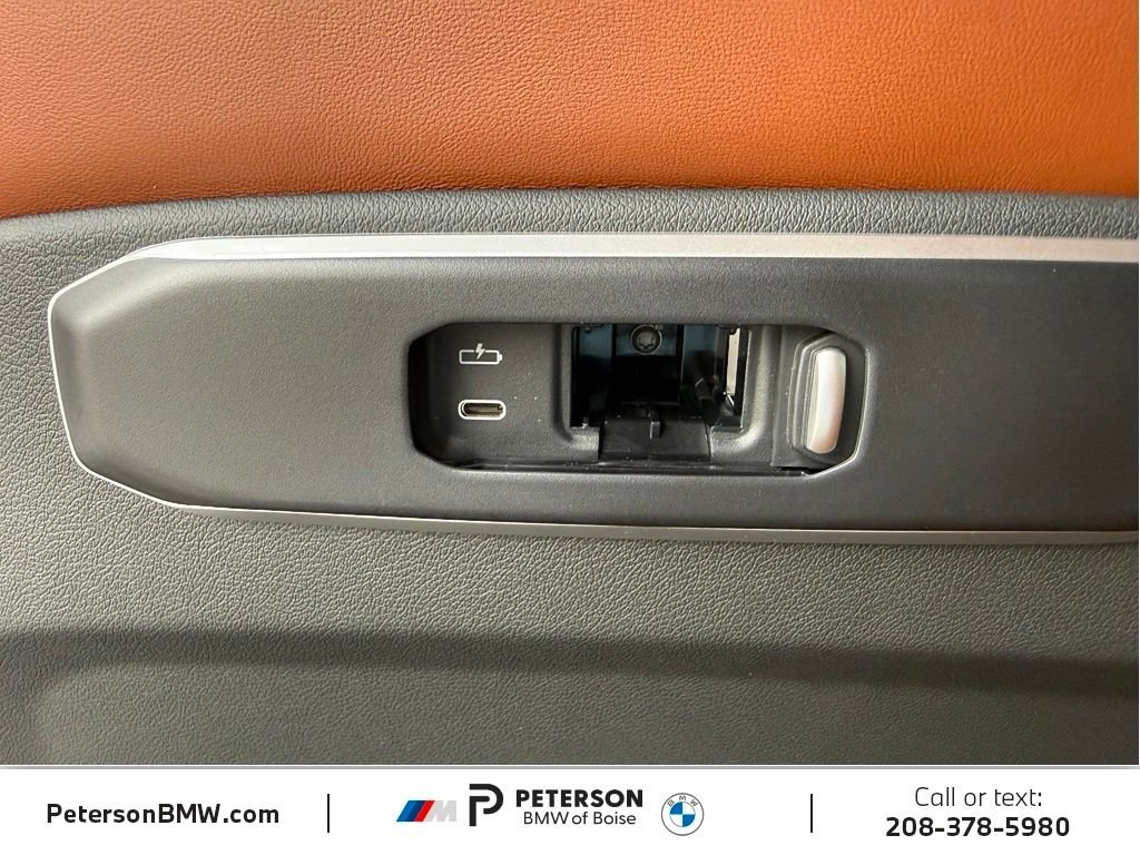 New 2026 Dravit Grey Metallic BMW xDrive40i image 25