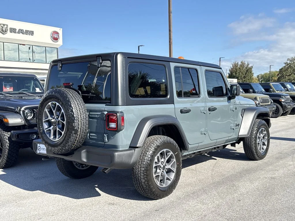 New 2026 Anvil Clear-Coat Exterior Paint Jeep Sport S image 5