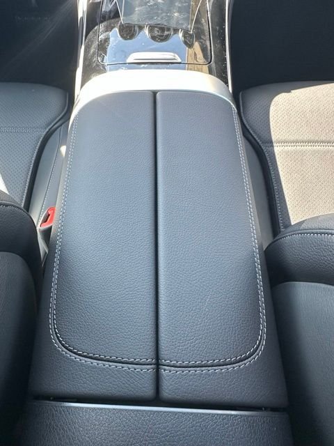 New 2027 Obsidian Black Metallic Mercedes-Benz GLC 300 image 33
