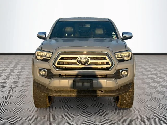 Certified Used 2020  Toyota Limited image 2