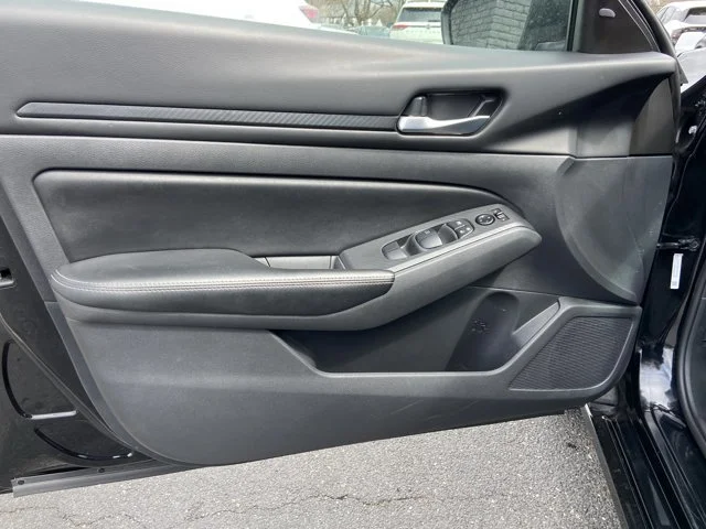 2025 Nissan Altima SV - Photo 24