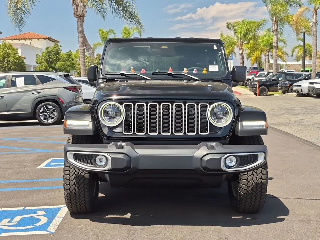 New 2026 Black Clear-Coat Exterior Paint Jeep Sahara image 2