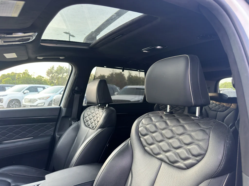 Used 2020 Hyper White Hyundai Limited image 10