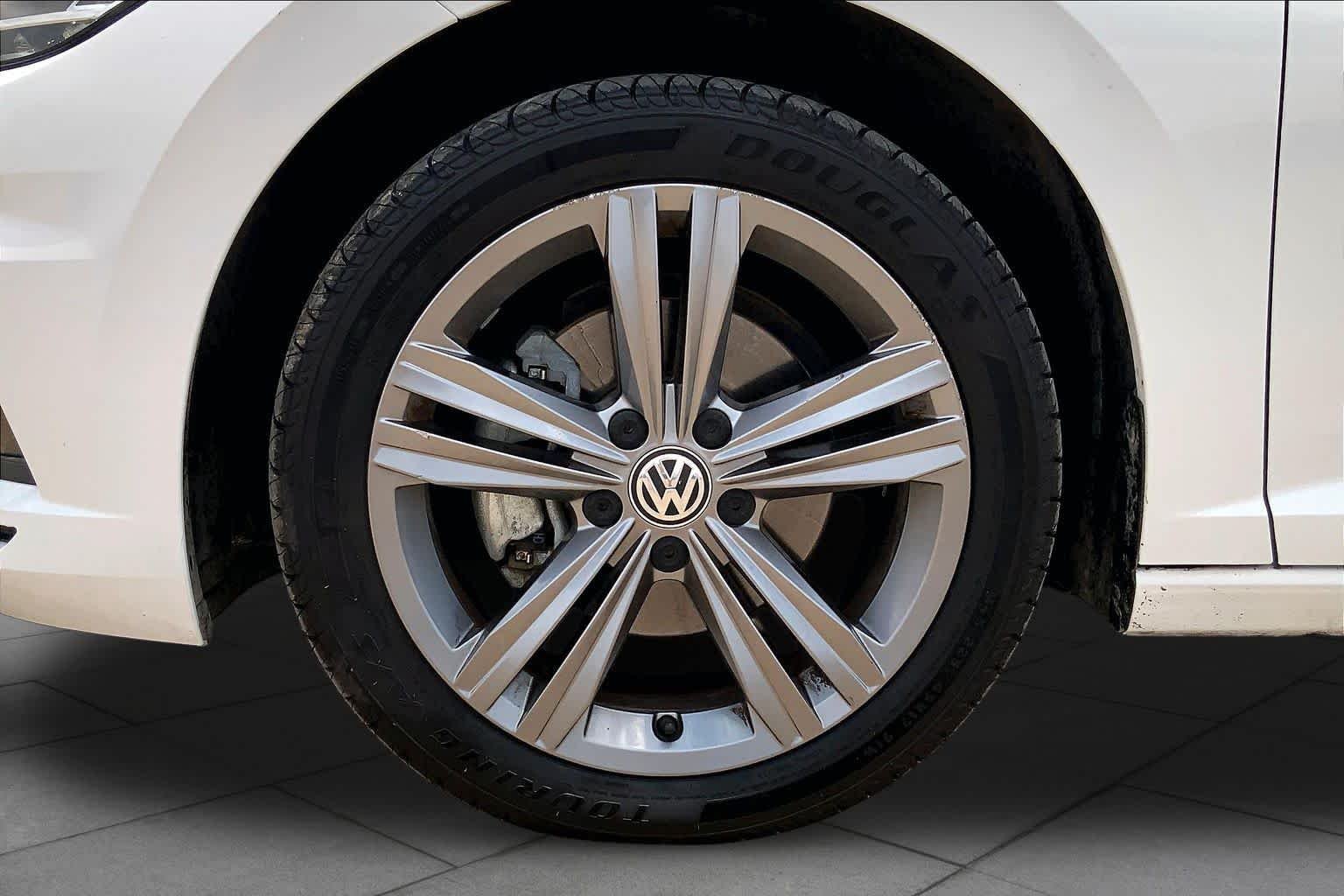 Used 2021 Pure White Volkswagen R-Line image 11
