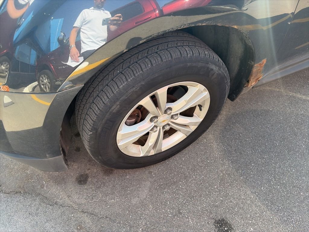 Used 2014 Ashen Gray Metallic Chevrolet LS image 3