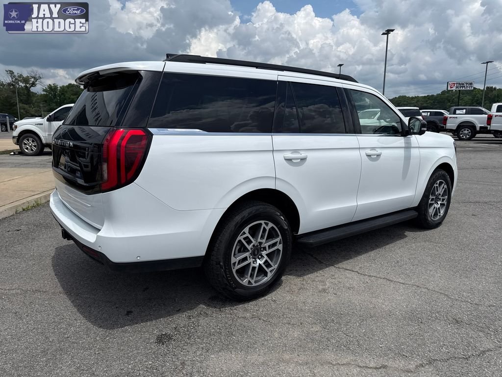Used 2025 White Ford Active image 7