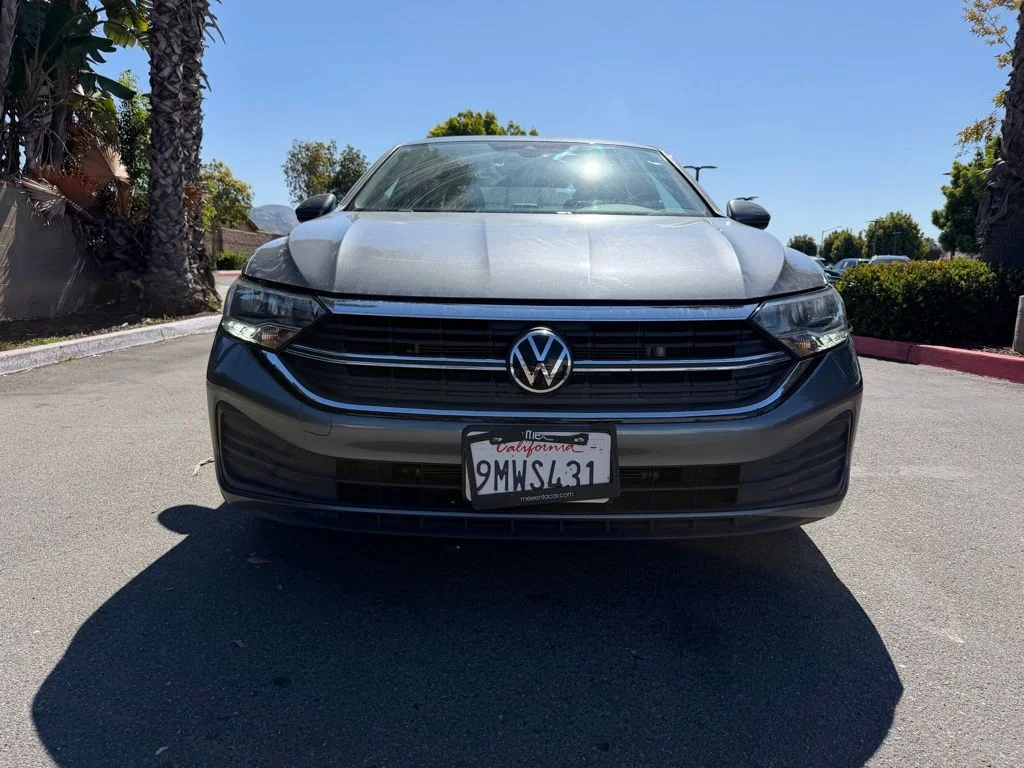 Used 2024 Gray Volkswagen 1.5T SE image 3