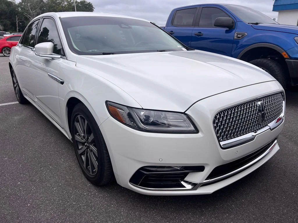 2020 Lincoln Continental Base