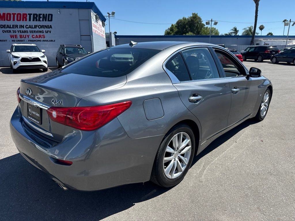 Used 2015 Gray INFINITI Premium image 4
