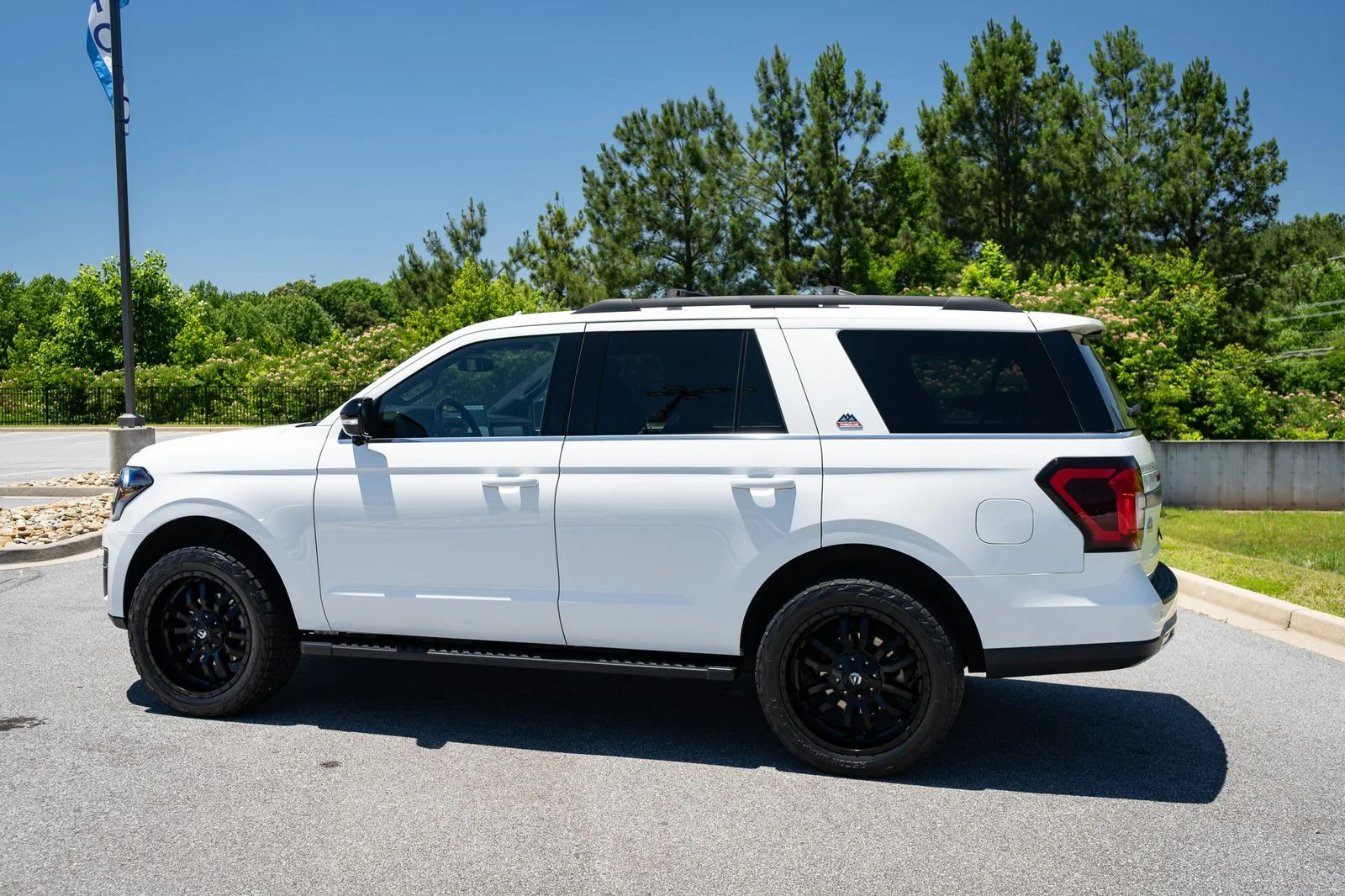 Used 2022 White Metallic Ford Timberline image 7