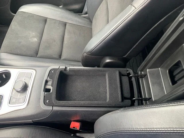 Used 2022 White Jeep Laredo X image 34
